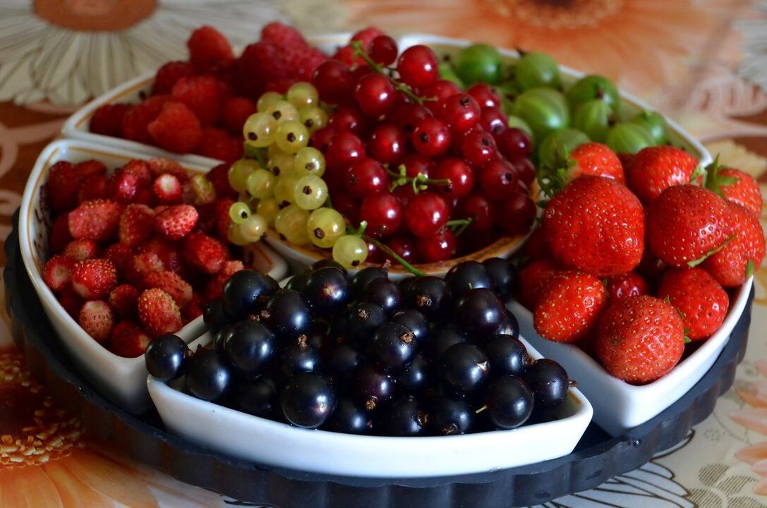 fruits and berries for power